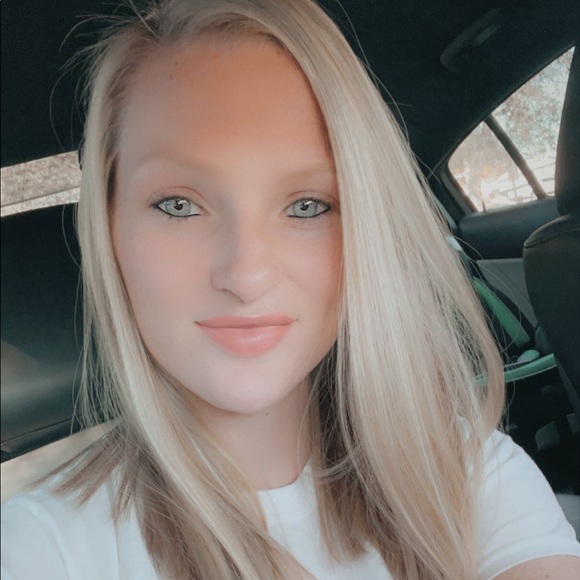 Meet your Posher, Crystal - Picture 1 of 1